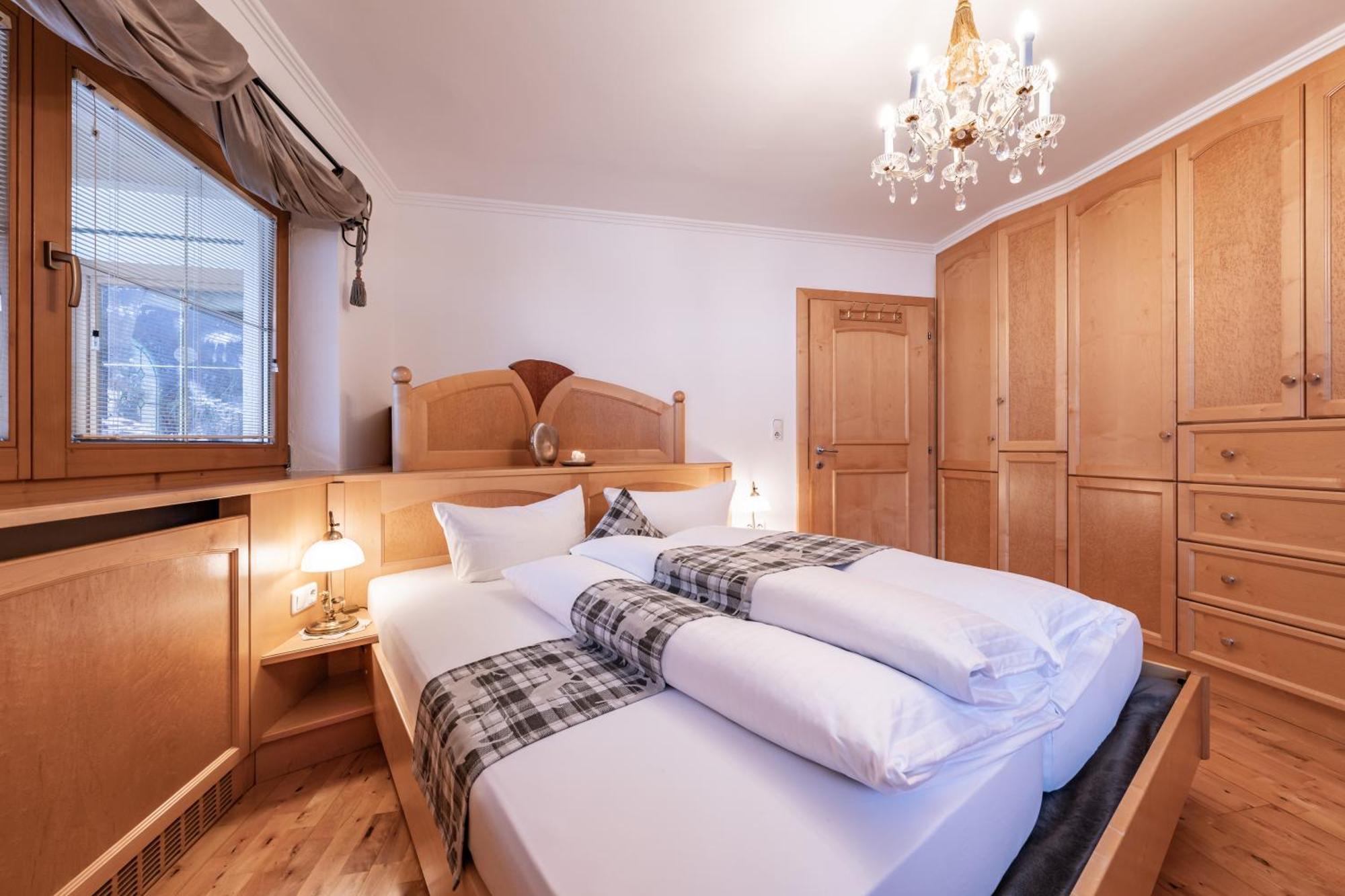 Landhaus Seiringer Apartments Finkenberg Zimmer foto